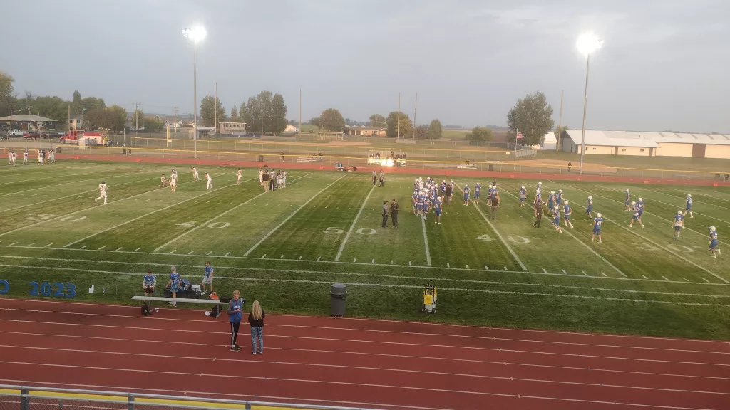 PARTY CRASHERS: Oakes Spoils Hillsboro-CV Homecoming - Vimarsana News