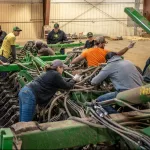 John Deere Seeding workers