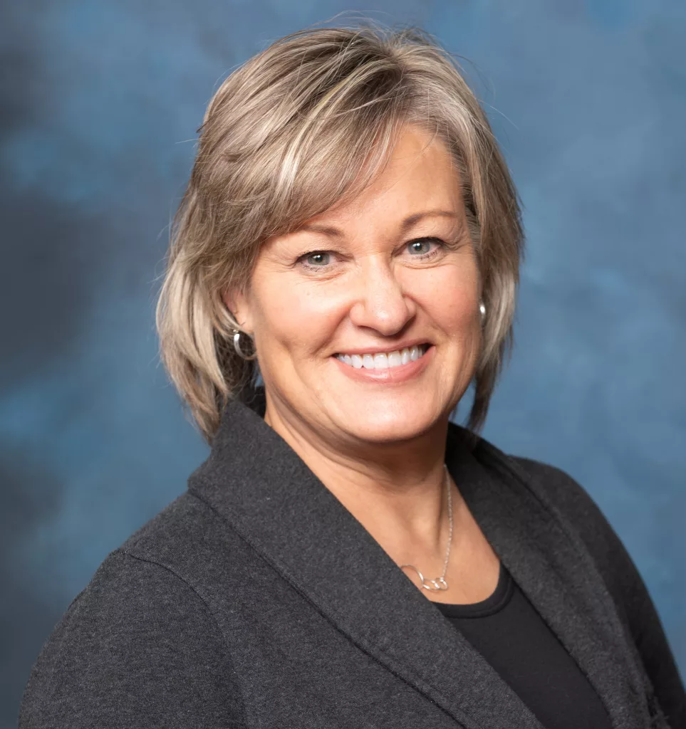 Sue Milender Receives Excellence in Extension Award - Vimarsana News