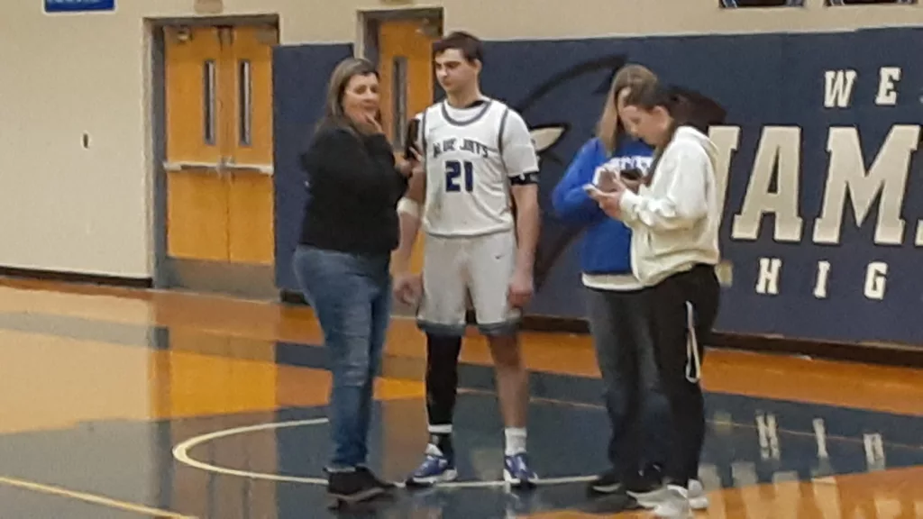 St. Mary's Runs Past Jamestown Girls; Blue Jay Boys Break Losing Streak - Vimarsana News