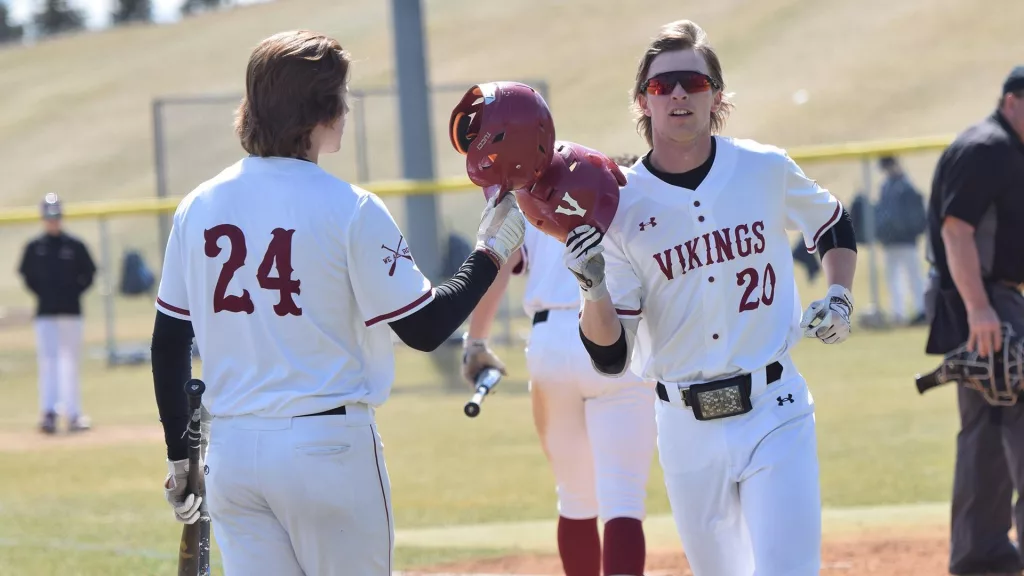 Vikings Use Late Innings to Sweep Comets - Vimarsana News