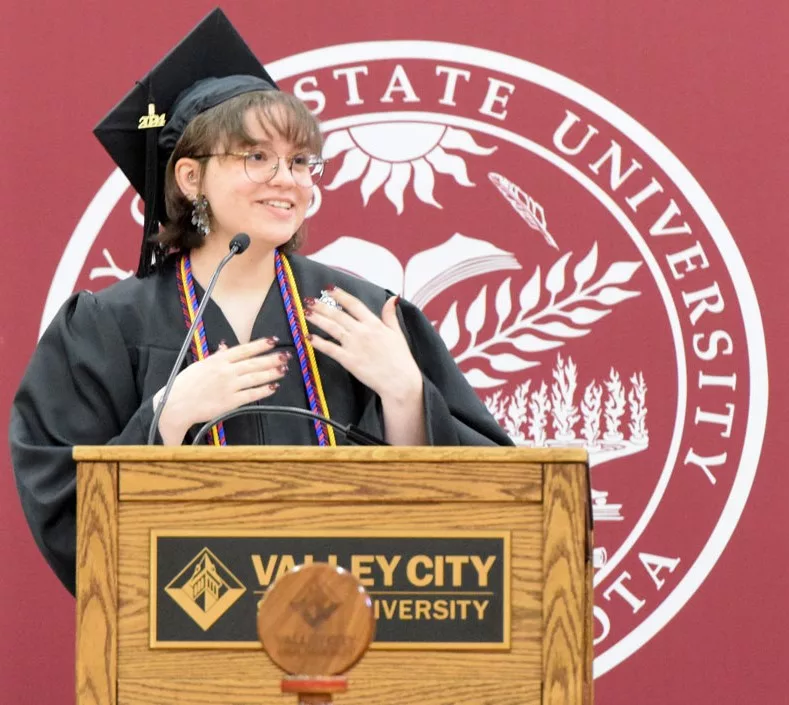 vcsu-grad-1