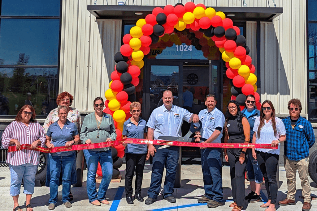 Les Schwab Tire Center Celebrates Jamestown Grand Opening - Vimarsana News