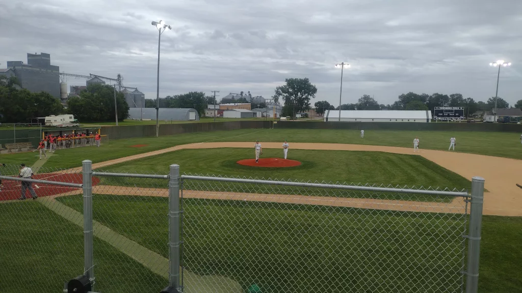 LaMoure Post 19 Edges Out Oakes Post 36 News Dakota