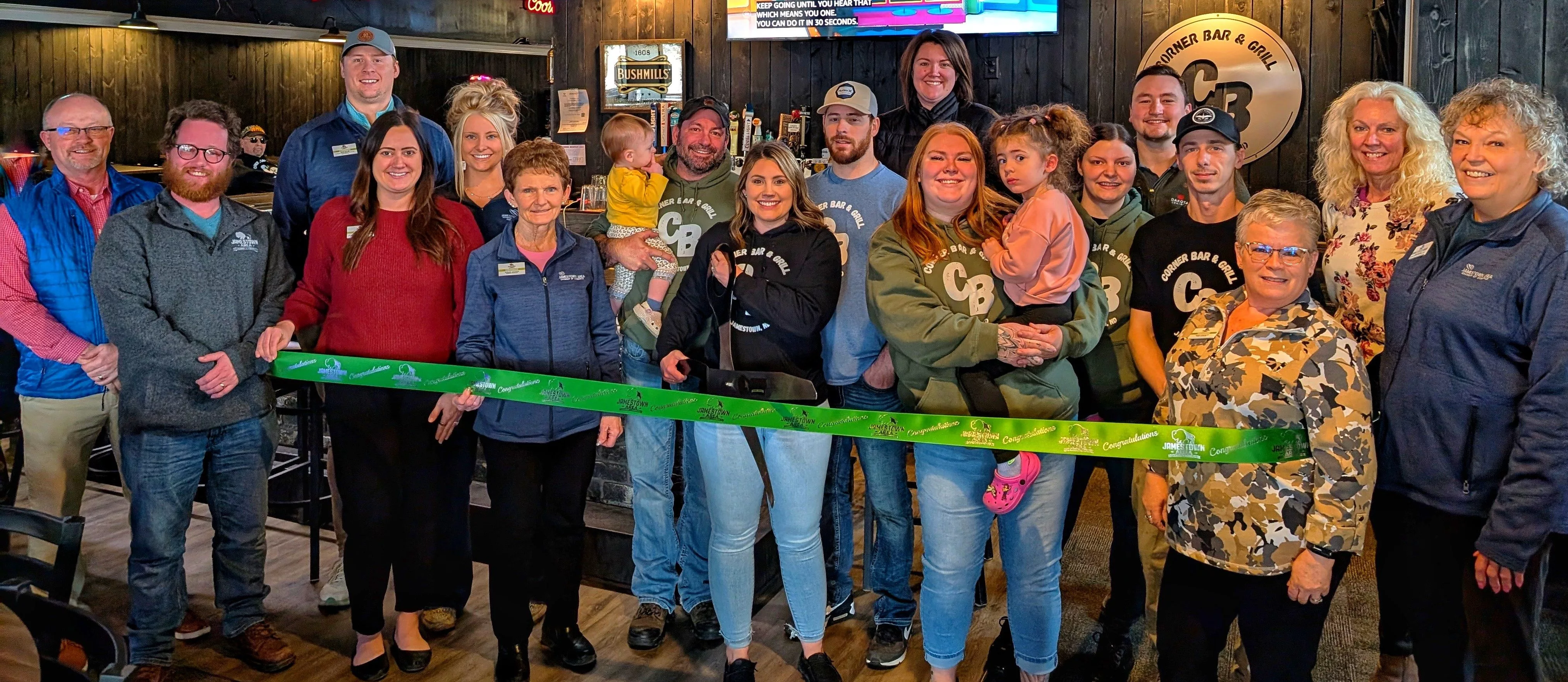 corner-bar-grill-ribbon-cutting