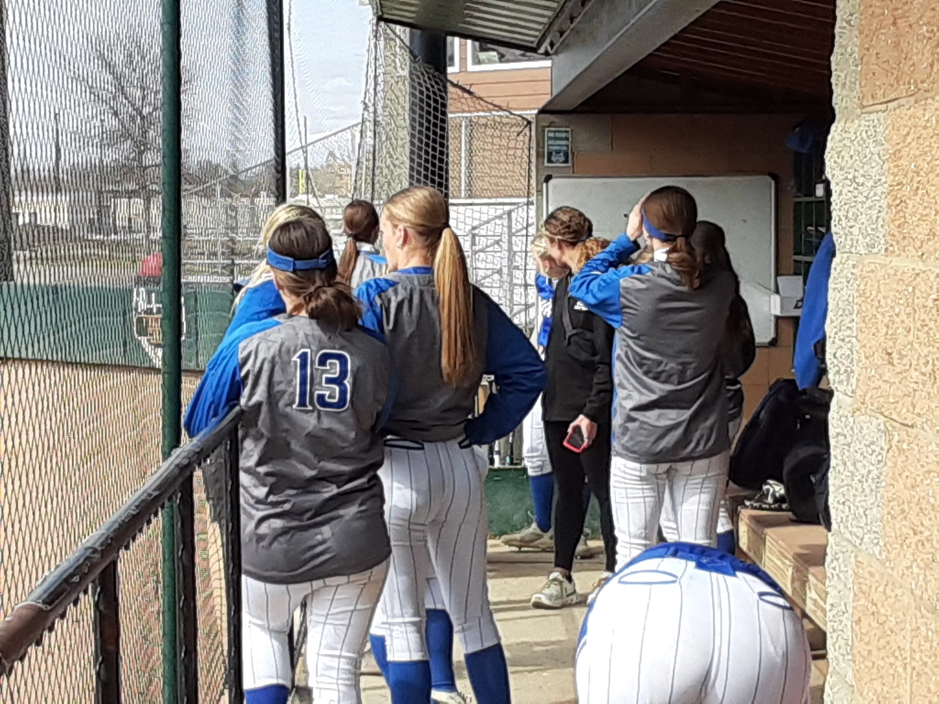 20250417-blue-jays-softball
