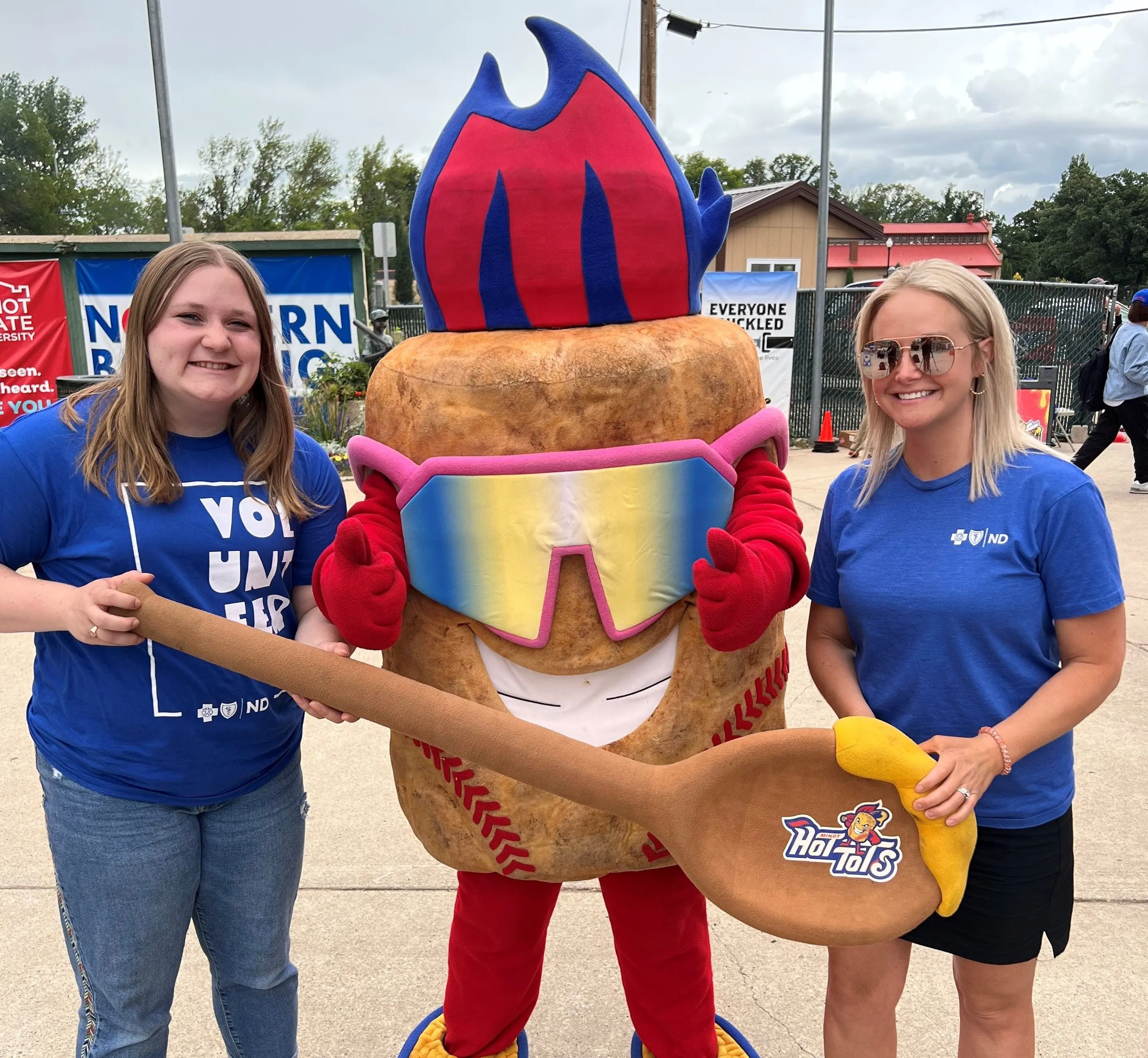 dani-and-amber-with-a-giant-tater-tot