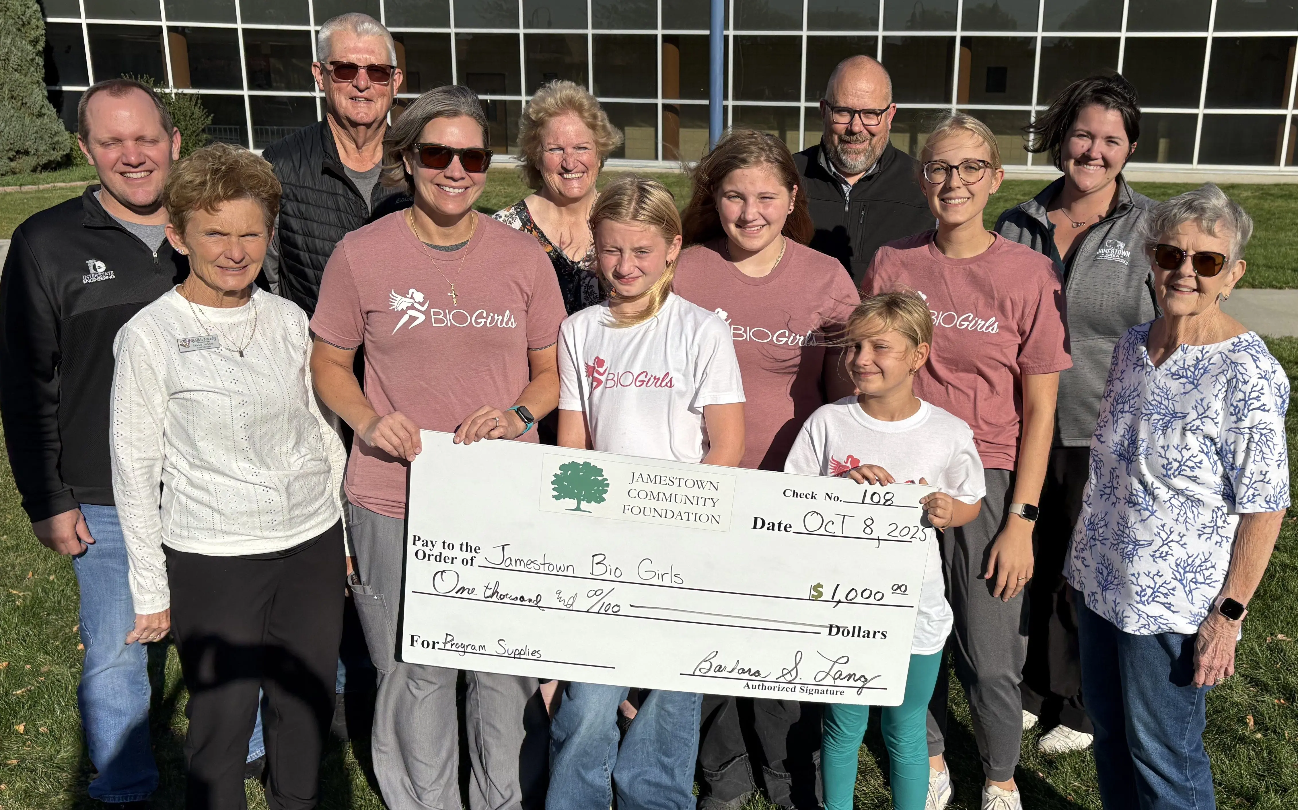 jcf-check-presentation-bio-girls-10-8-25