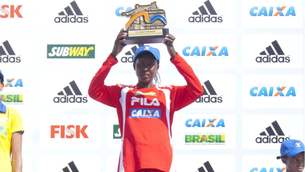 tmp9d885cc2-e6f4-4a90-974e-e2eb11e2b820-jpg