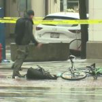 man-tackled-by-milwaukee-police-after-grabbing-suspicious-package