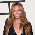 Beyonce arrives to the Grammy Awards 2015 on February 8^ 2015 in Los Angeles^ CA