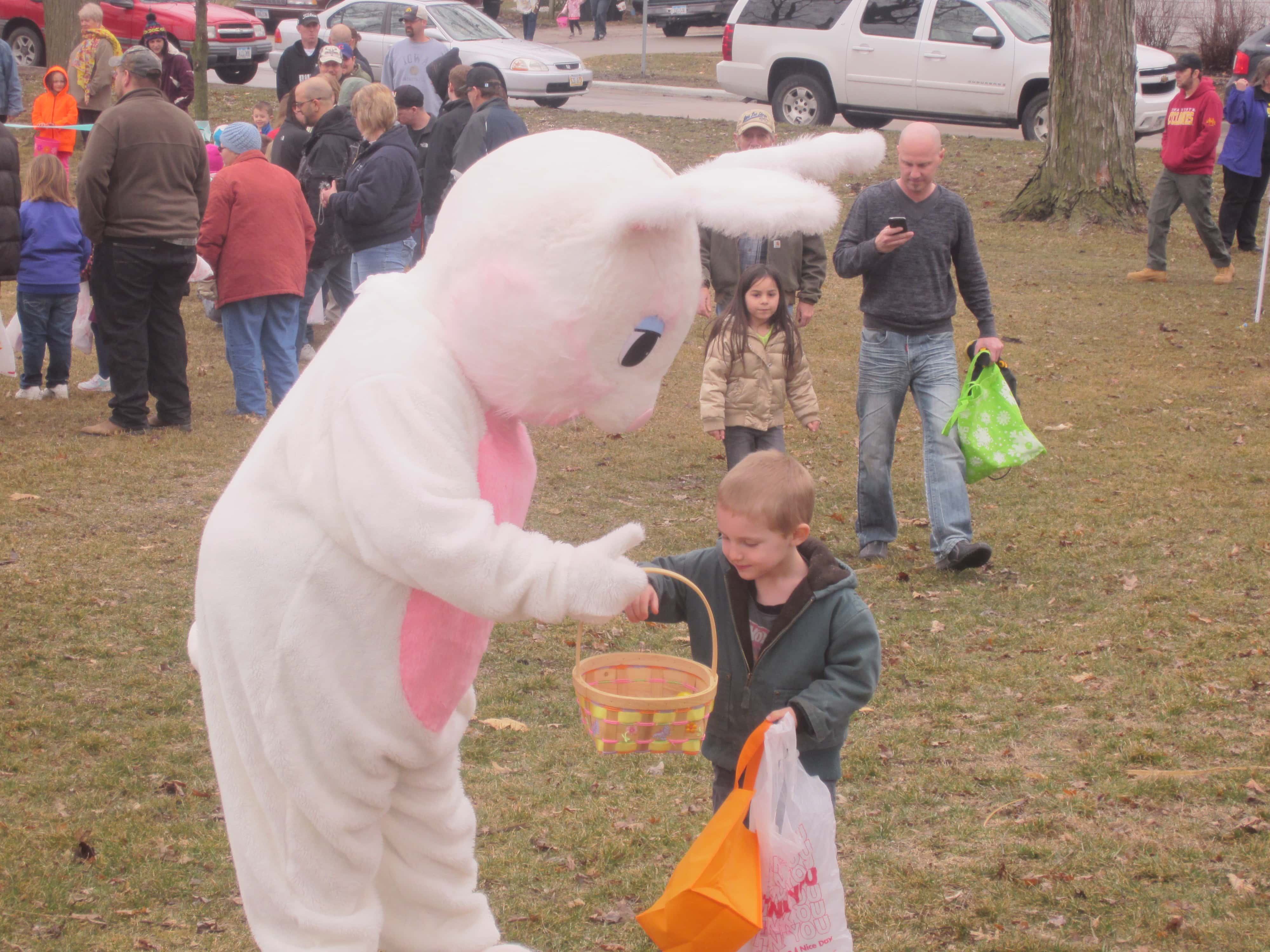 Knoxville Noon Kiwanis Easter Egg Hunt April 19; Donations Accepted At