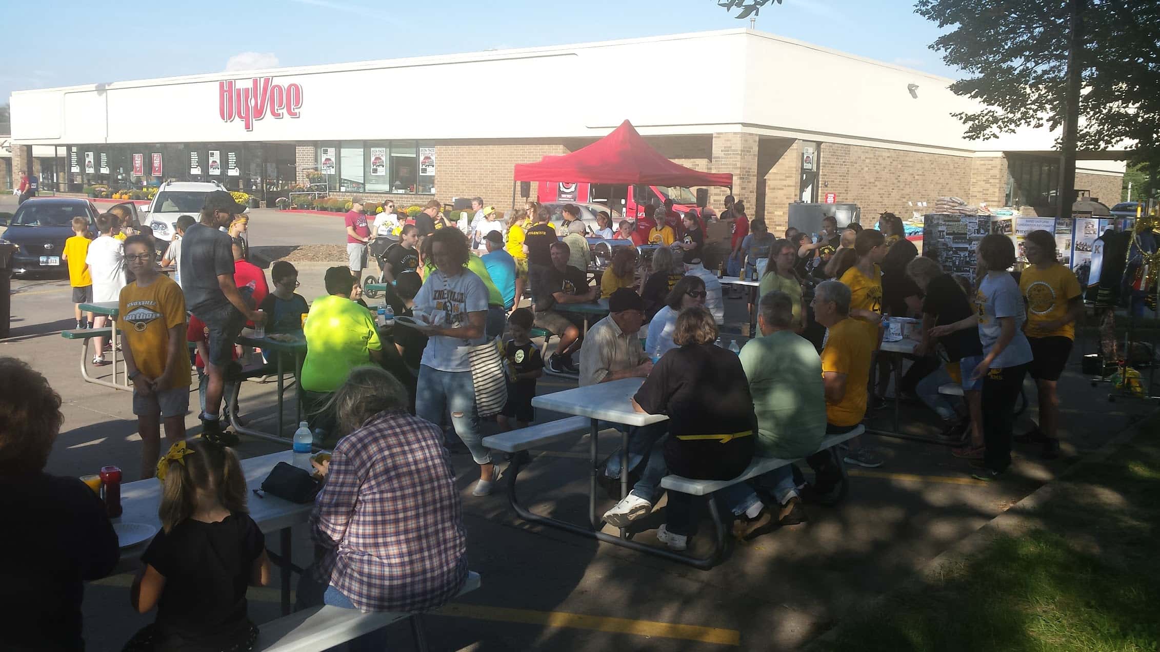 hyvee-fundraiser
