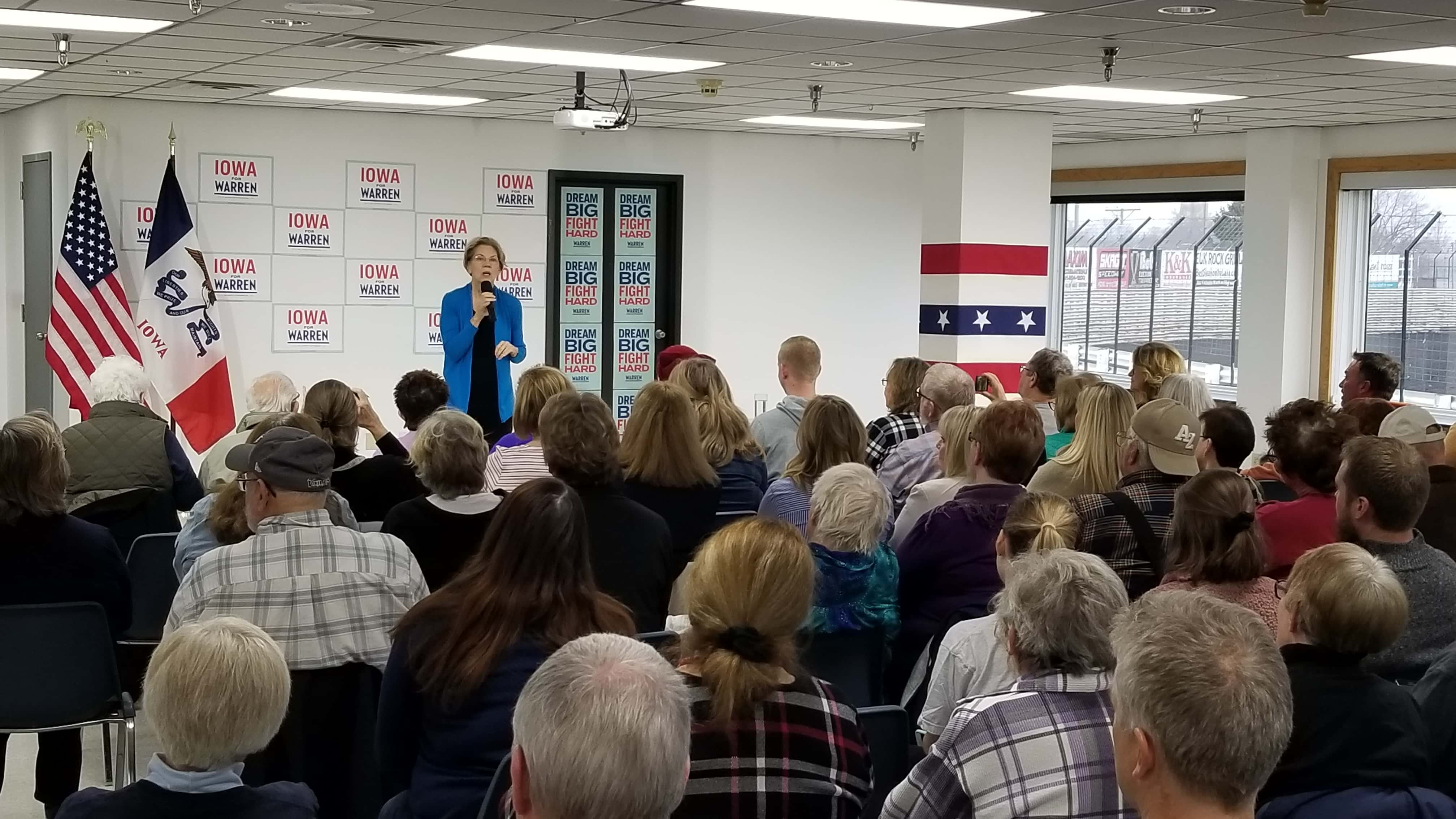 Senator Elizabeth Warren Makes a Stop in Knoxville | KNIA KRLS Radio - The One to Count On