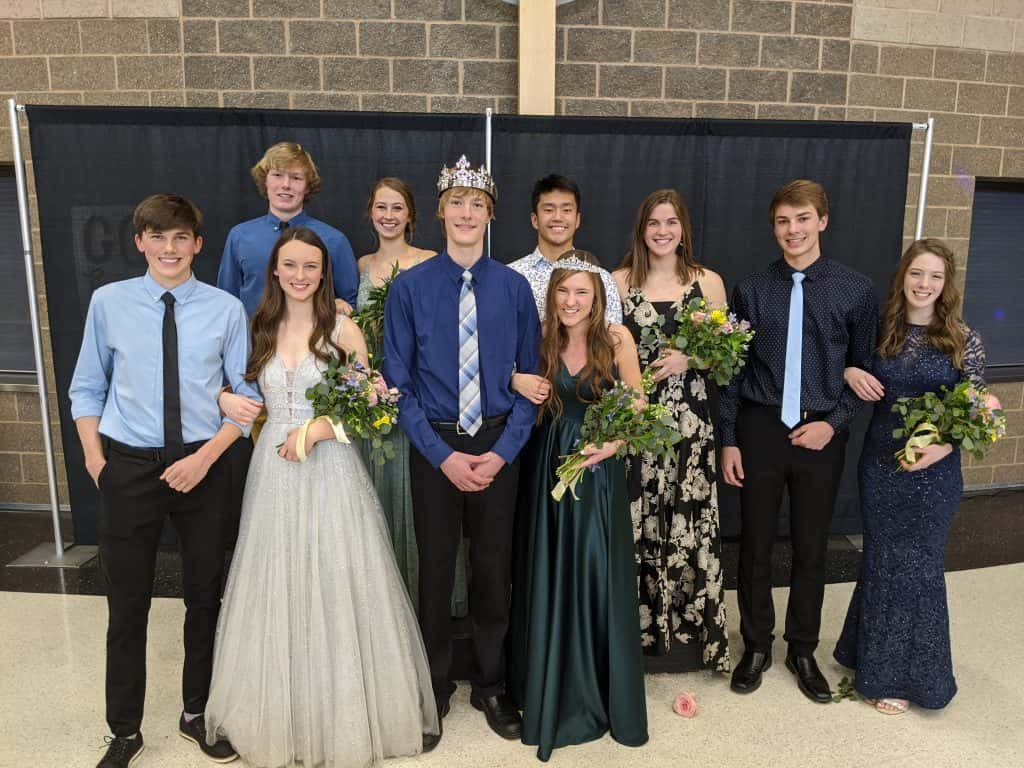 Let's Talk Pella – Pella Christian Homecoming King and Queen | KNIA ...