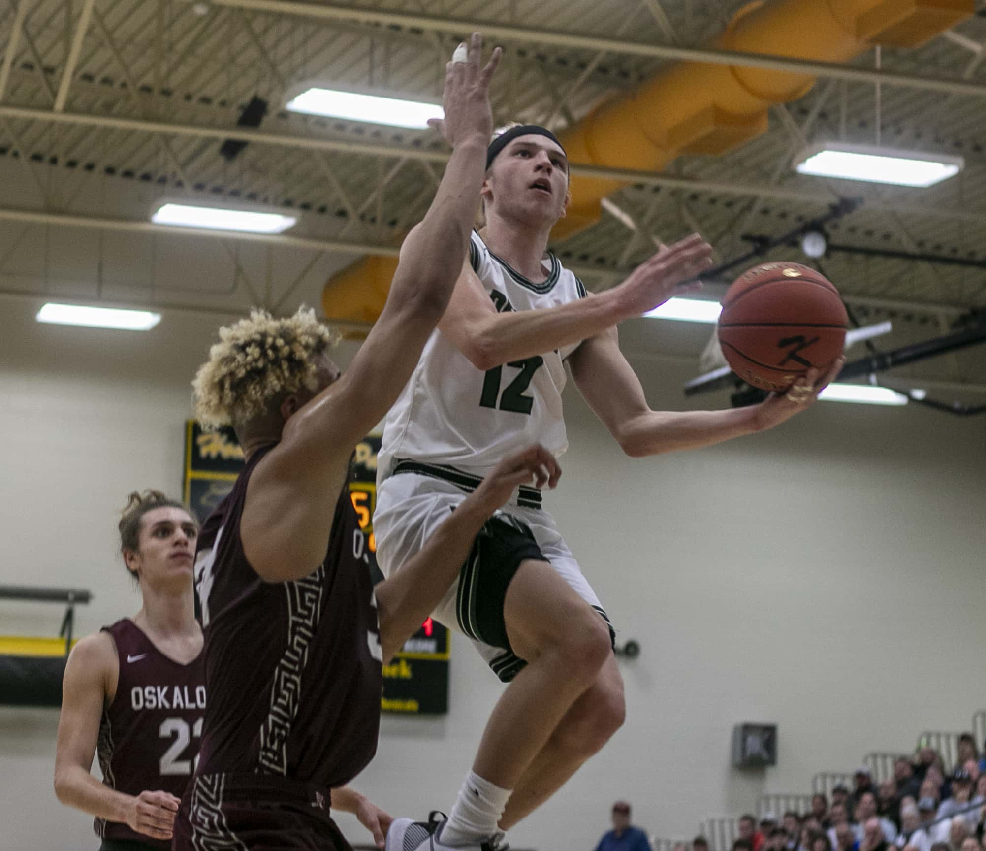 pella-basketball-substate-vs-oskaloosa_10