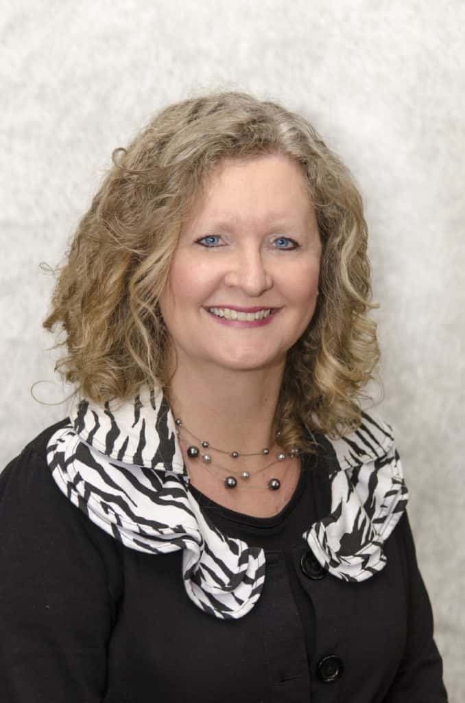 Let's Talk Pella – Director of Work-Based Learning with WorkSMART Connector Teri Vos | KNIA KRLS Radio - Vimarsana News