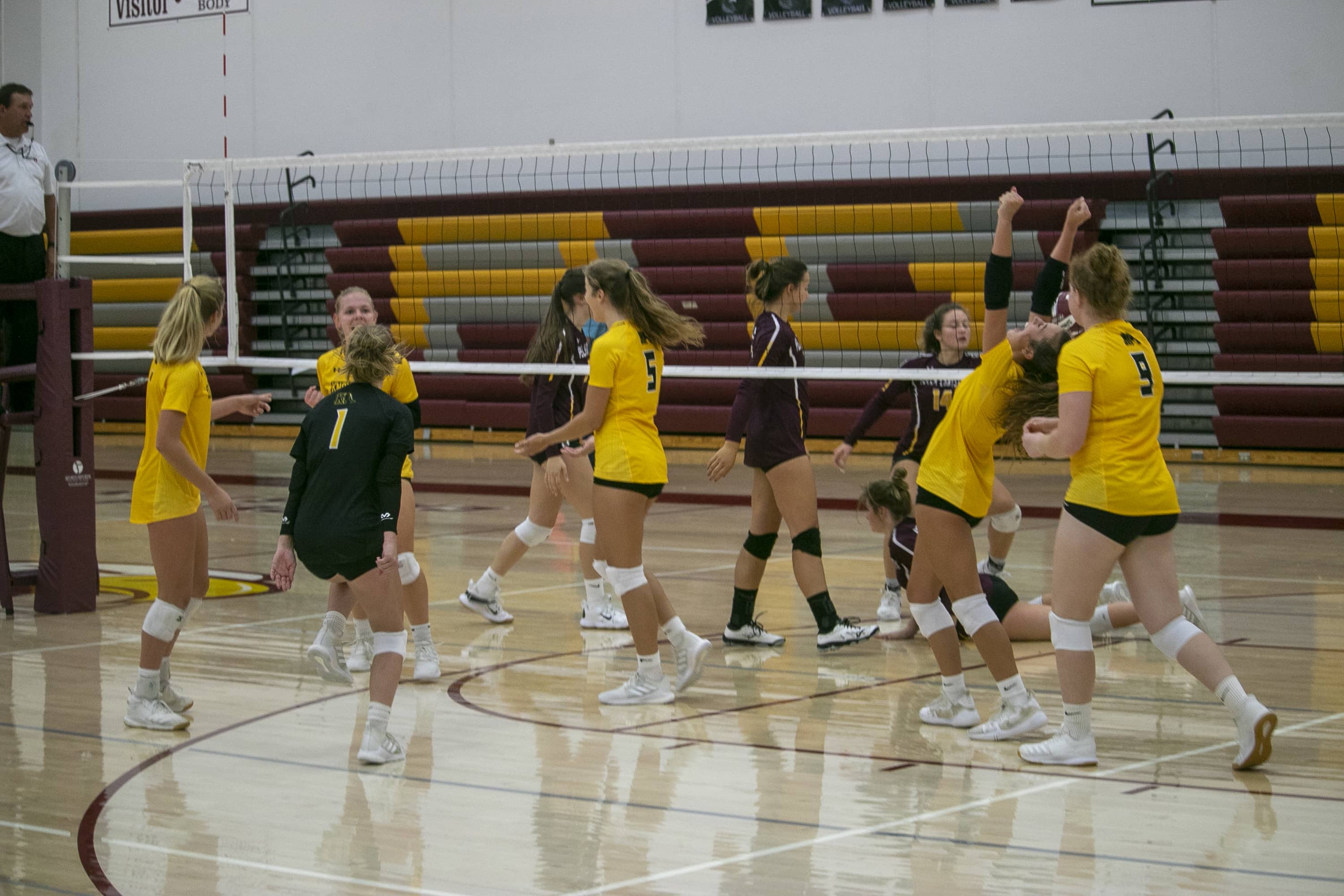 knoxville-volleyball-at-pella-christian-2020_05