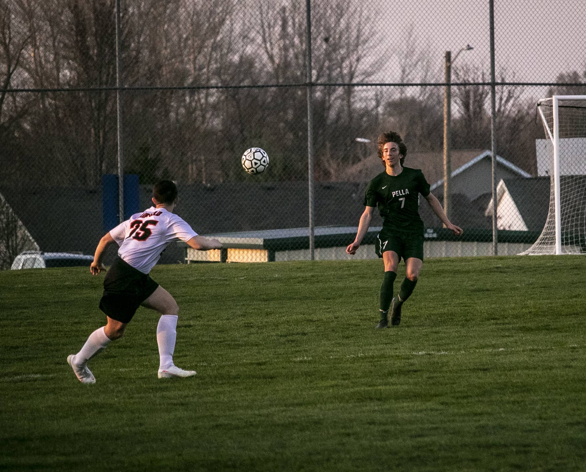 pella-boys-soccer-vs-fairfield_10