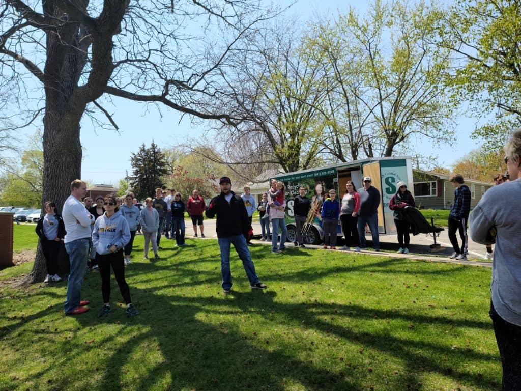 Spring Into Parks held Sunday - Vimarsana News