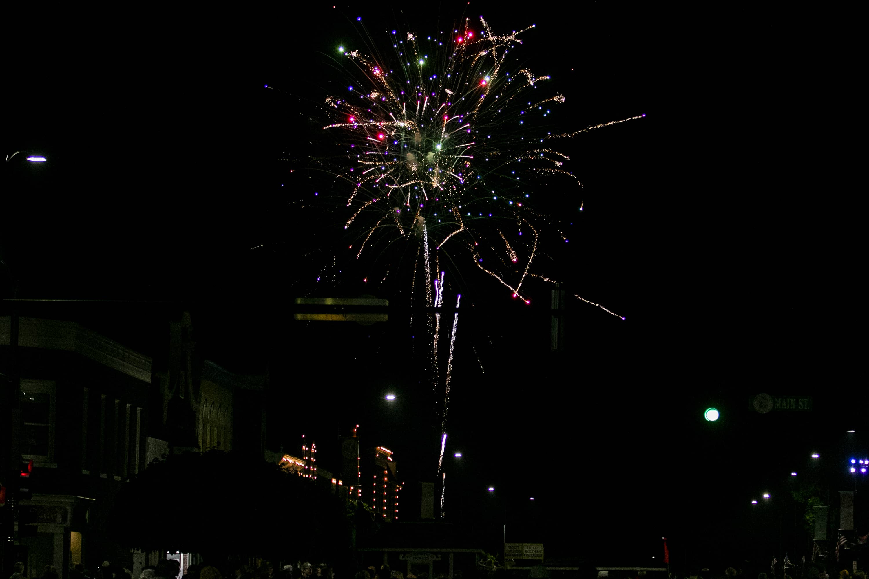 tulip-time-day-two-fireworks_191