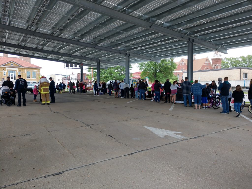 Helmets & Hotdogs has Large Turnout Friday - Vimarsana News