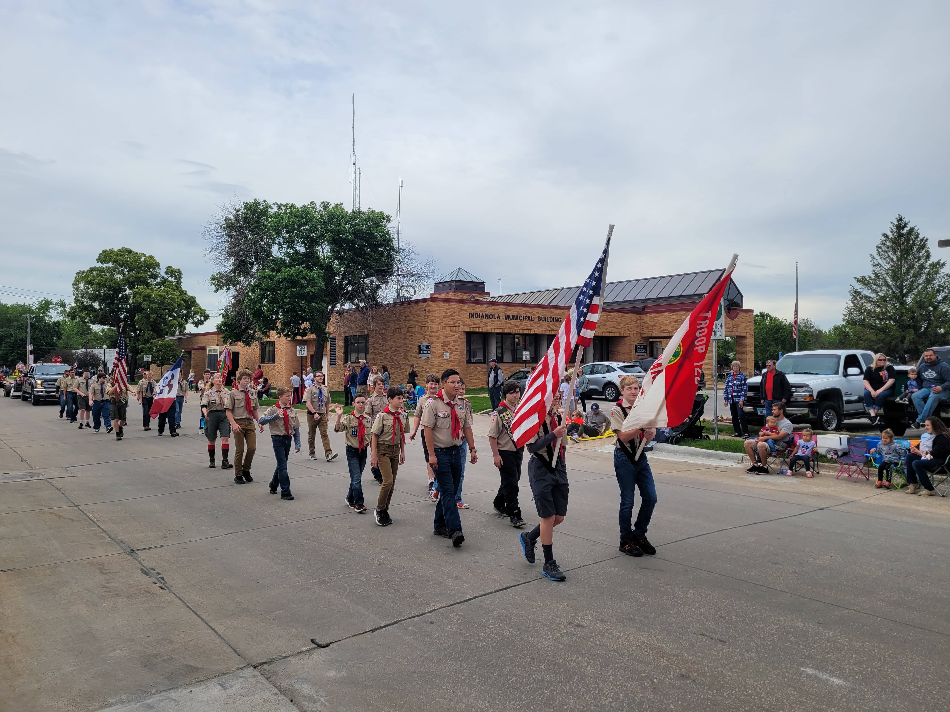 Indianola Packs Streets for Memorial Day Parade KNIA KRLS Radio The