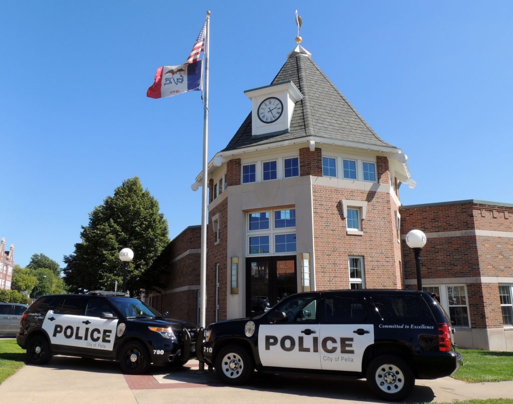 Pella PD Conducts Felony Traffic Stop for Stolen Vehicle - Vimarsana News