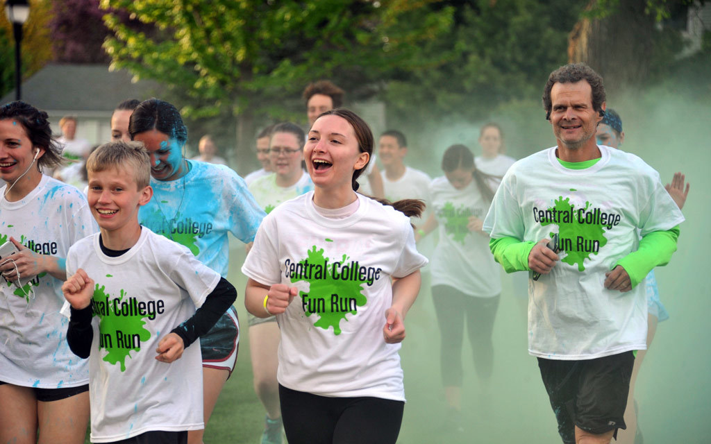 central-college-color-fun-run