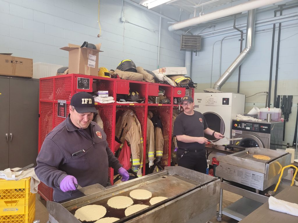 Indianola Fire Department and Noon Lions Host Pancake Breakfast Fundraiser - Vimarsana News