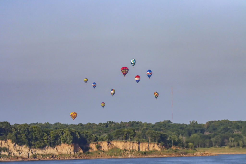 Let's Talk Pella – Lake Red Rock Balloonfest Preview | KNIA KRLS Radio - Vimarsana News