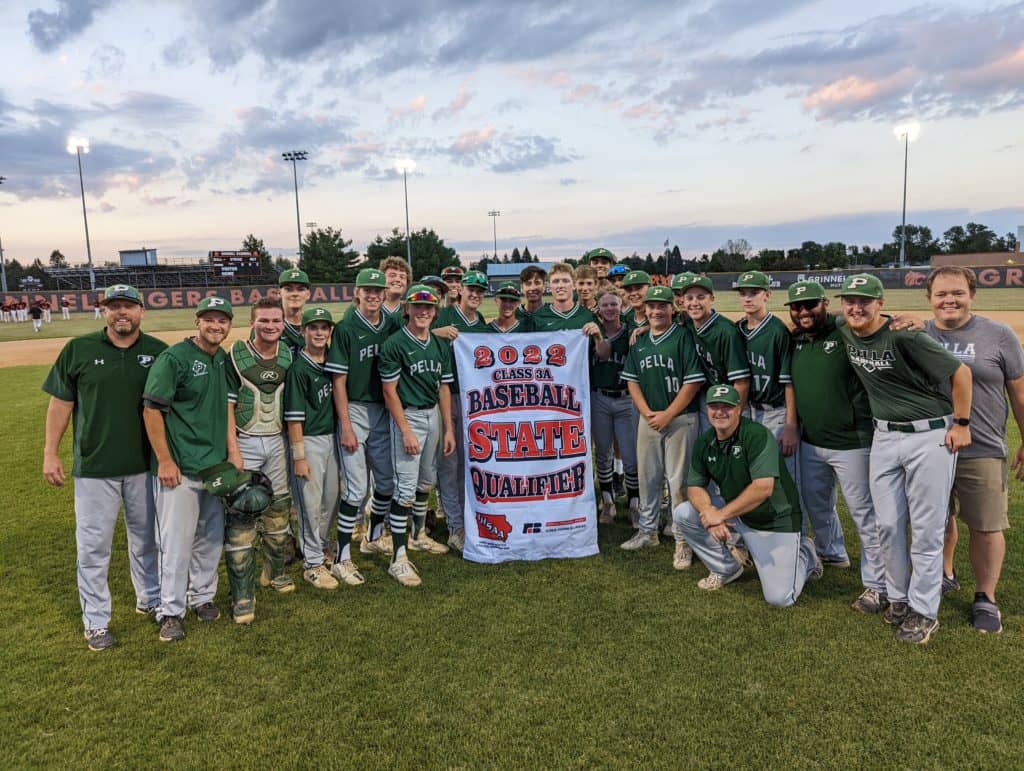 Pella Upsets #3 Grinnell to Advance to State - Vimarsana News