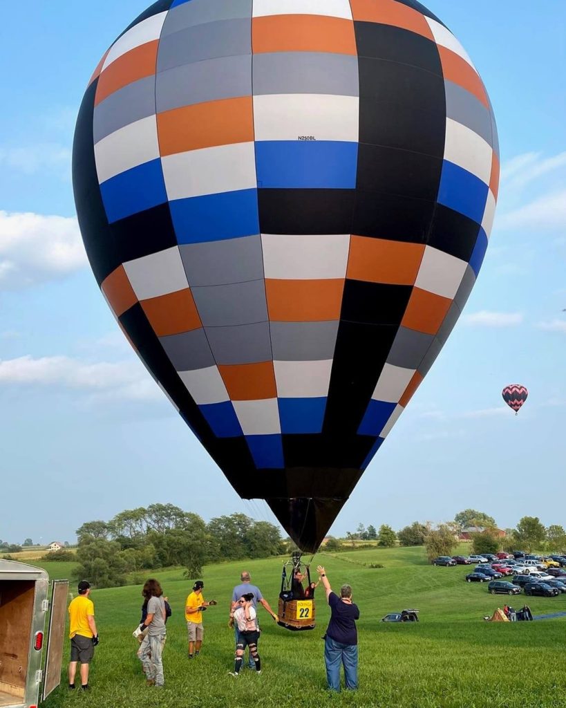 Competition Balloon Flights Begin as National Balloon Classic Continues