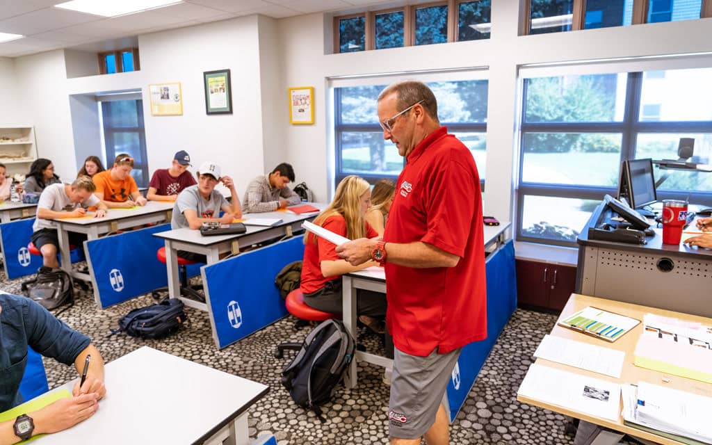 central-college-john-roslien-classroom