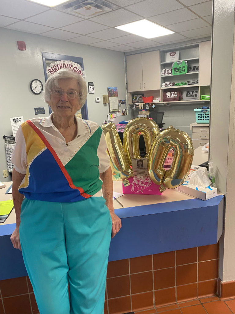 knoxville-woman-celebrates-her-100th-birthday-knia-krls-radio-the