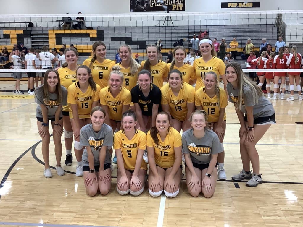 Knoxville Volleyball Posts 31 Record At Des Moines Christian KNIA