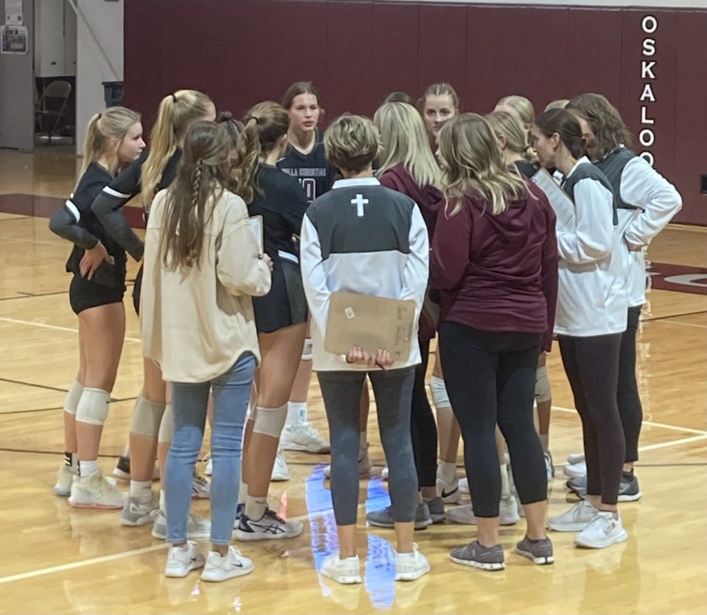 Pella Christian Volleyball Wins Five-Set Thriller at Oskaloosa - Vimarsana News