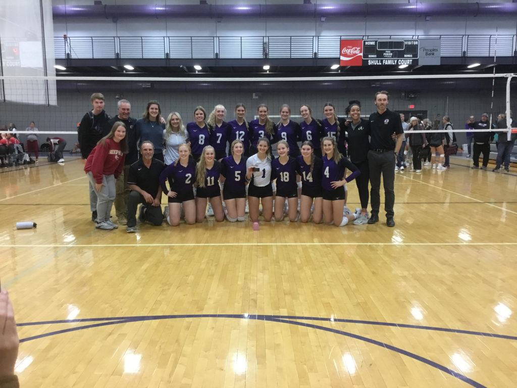 25 photos: Indianola at Roosevelt Volleyball