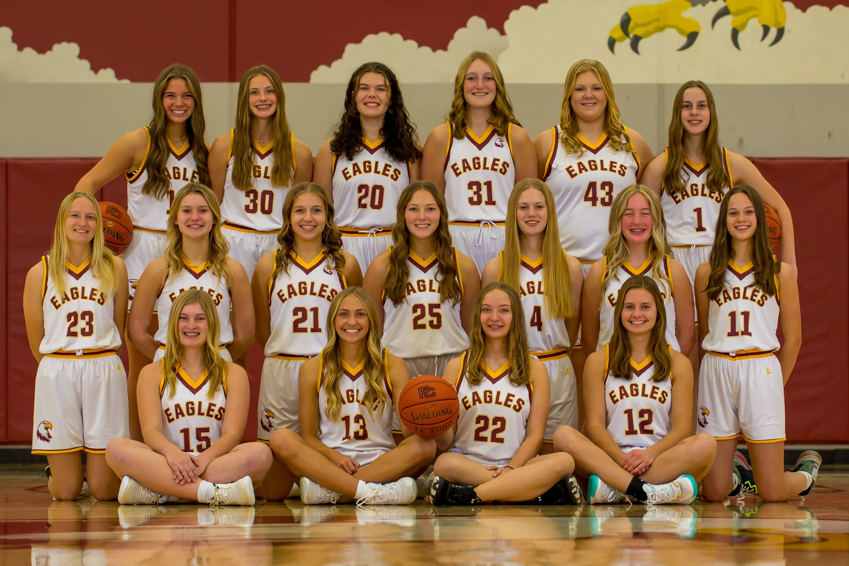 pc-girls-basketball-team-photo