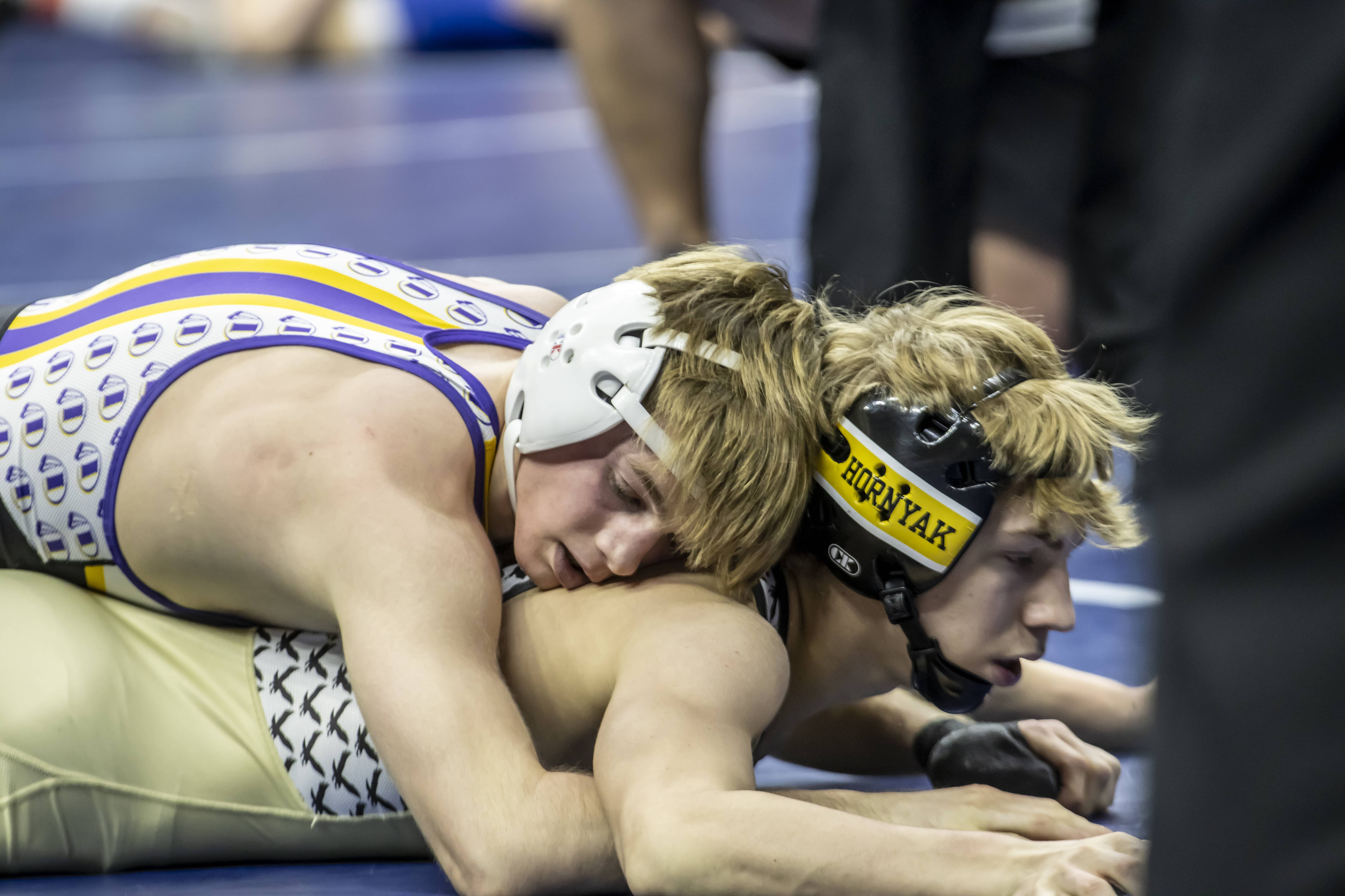 indy-and-norwalk-at-state-boys-wrestling-2023_28