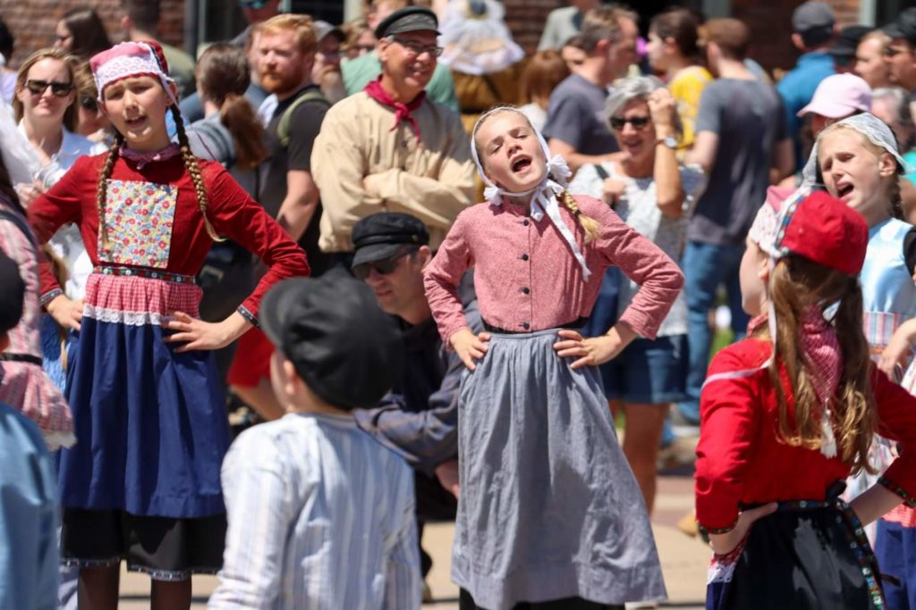 Tulip Time Entertainment Returning Thursday through Saturday - Vimarsana News