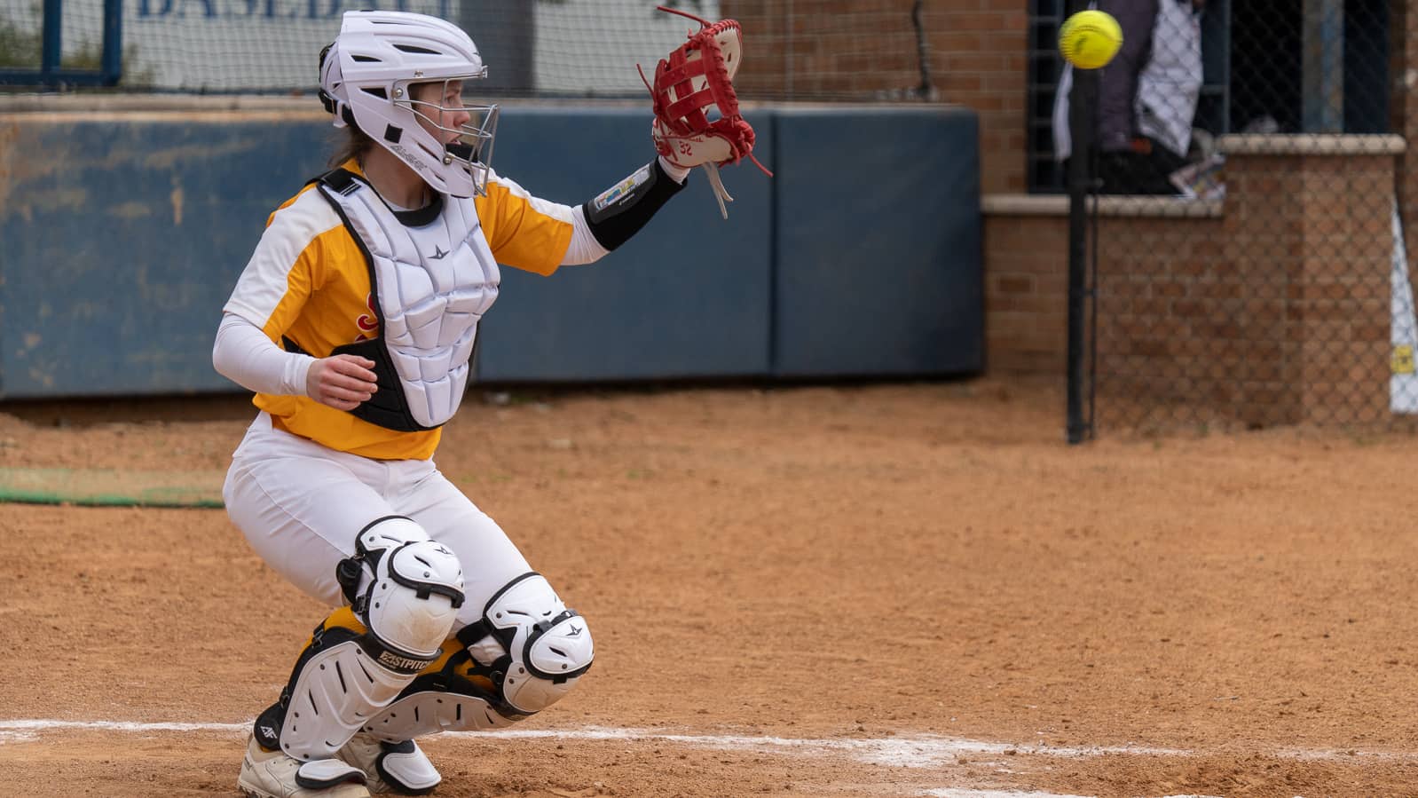 sb-luderman-maddie-catching