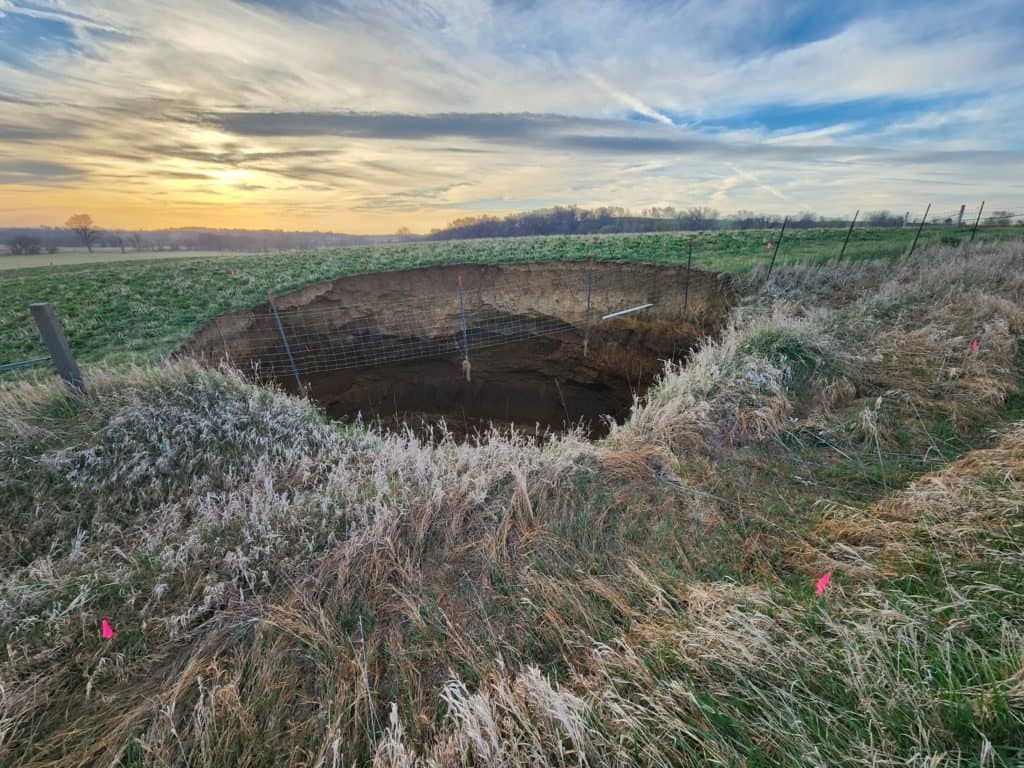 Sinkhole Appears South of Knoxville - Vimarsana News