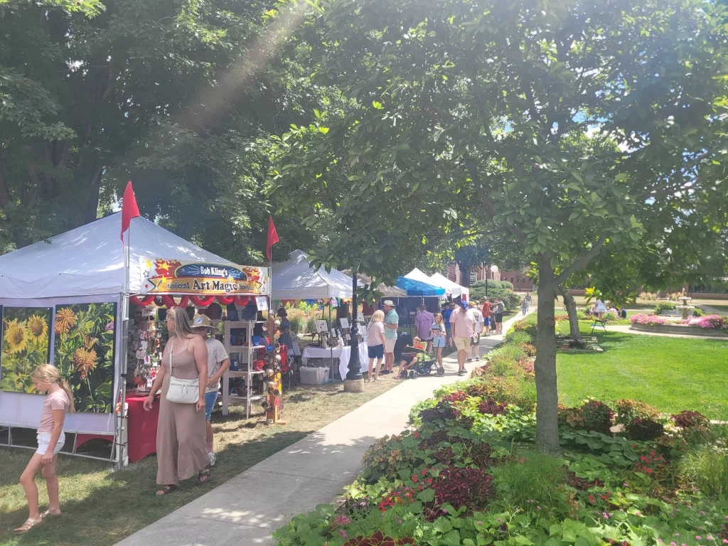 Day One of Indianola Summer Art Festival Today - Vimarsana News