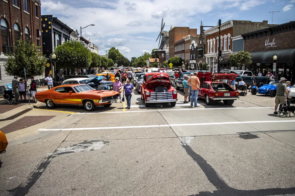 Resurrected Tin Bologna Nationals Returned to Pella Saturday - Vimarsana News
