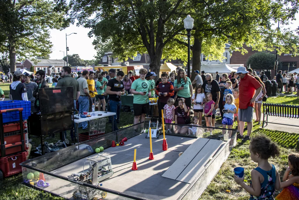 Thursdays in Pella Celebrated STEM - Vimarsana News