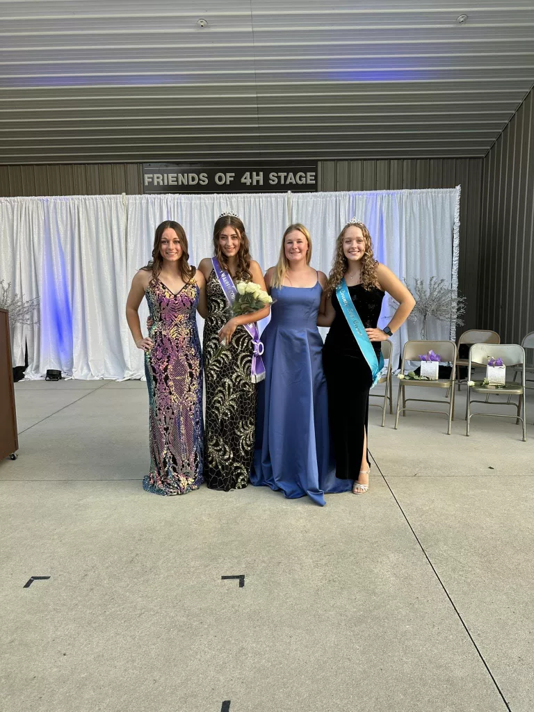 Hanna Bedwell Named 2023 Warren County Fair Queen - Vimarsana News