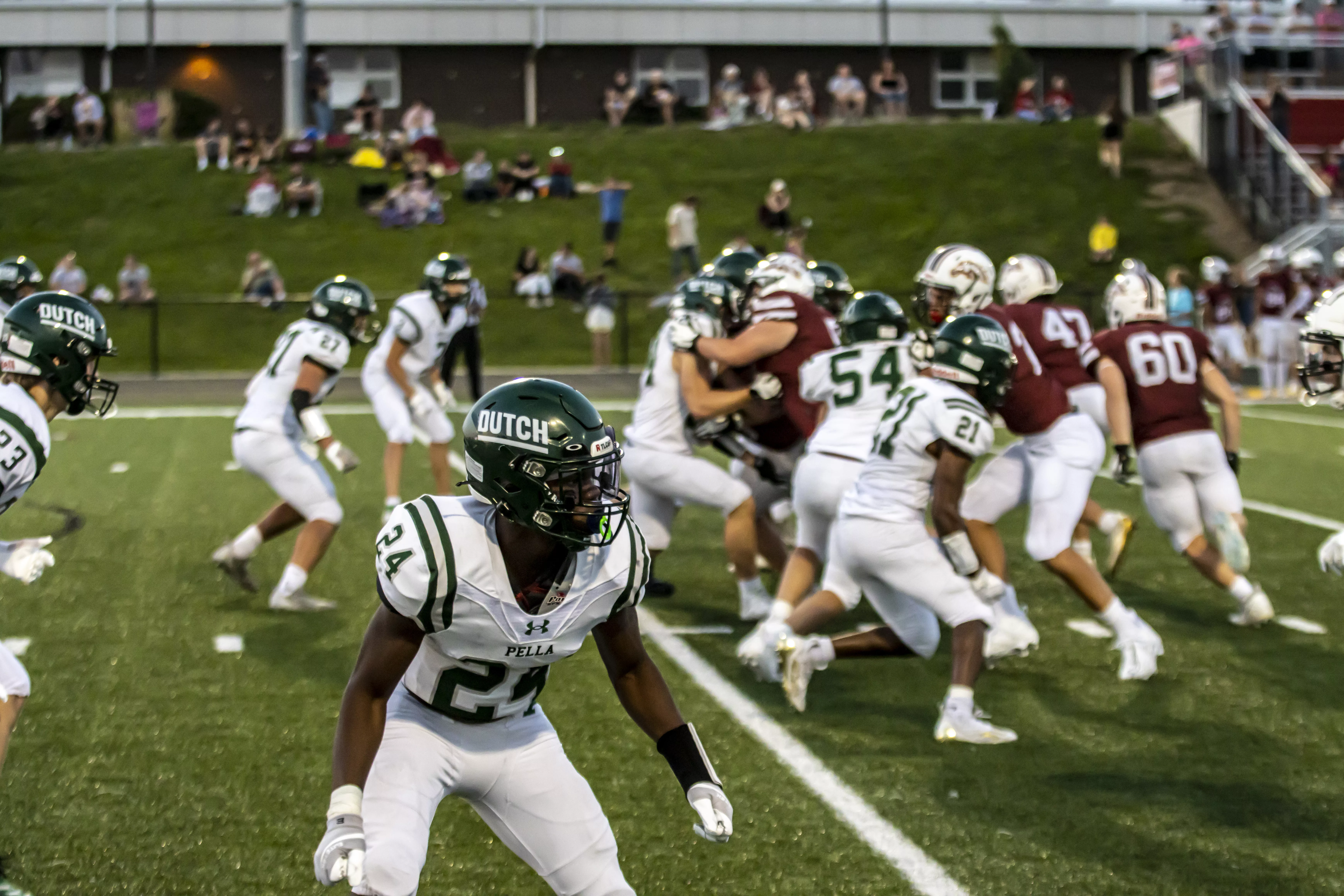 pella-fb-scrimmage_72