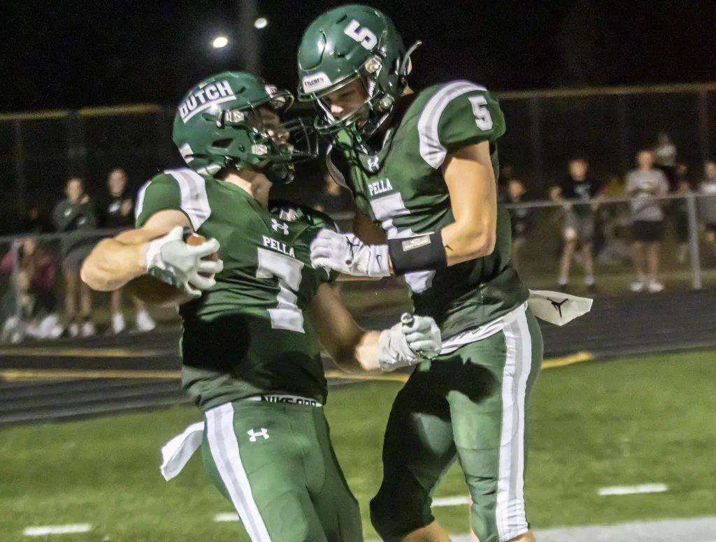 Pella Aiming to Begin District Title Chase Over Long-Time Rival Carlisle - Vimarsana News