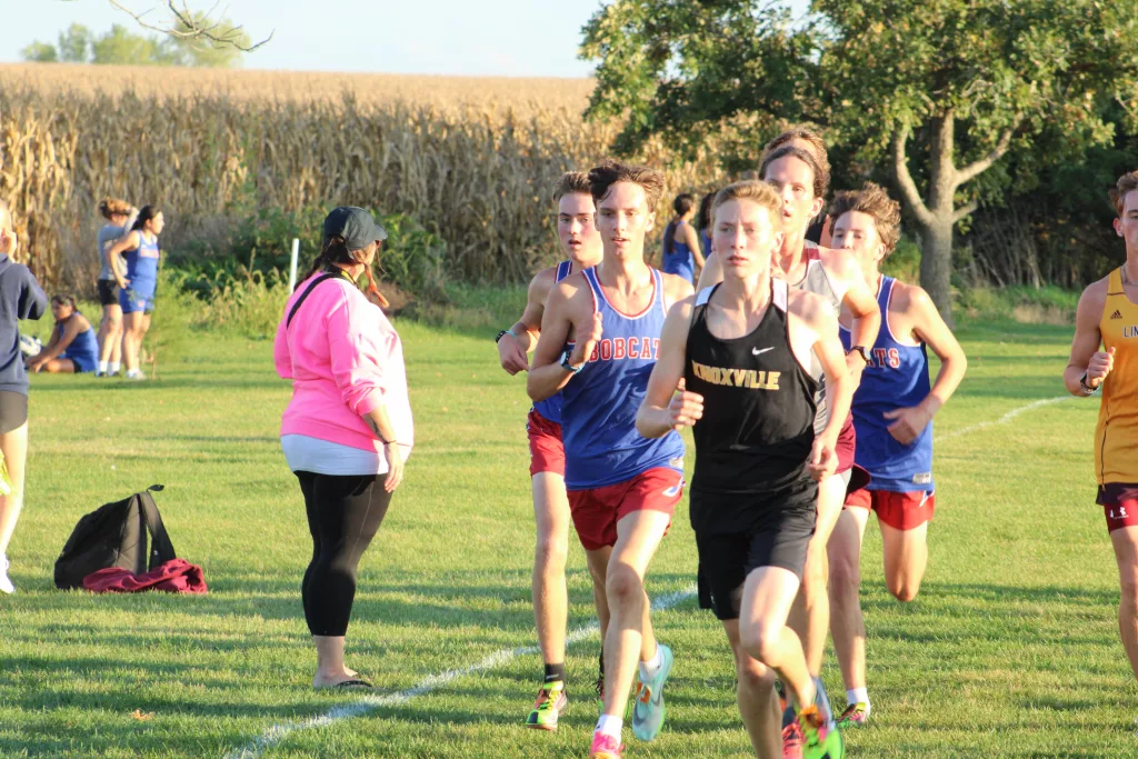 Area Teams Run At Pine Knolls In The Annual Knoxville Invitational - Vimarsana News